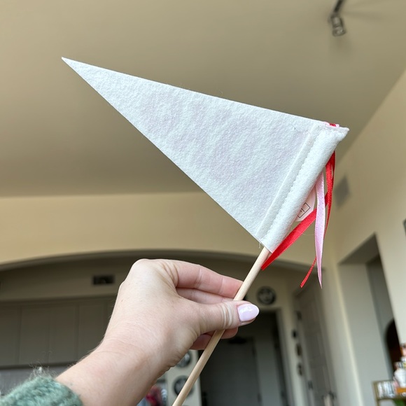 “XOXO” Flag Pennants - 3pcs - Picture 4 of 9